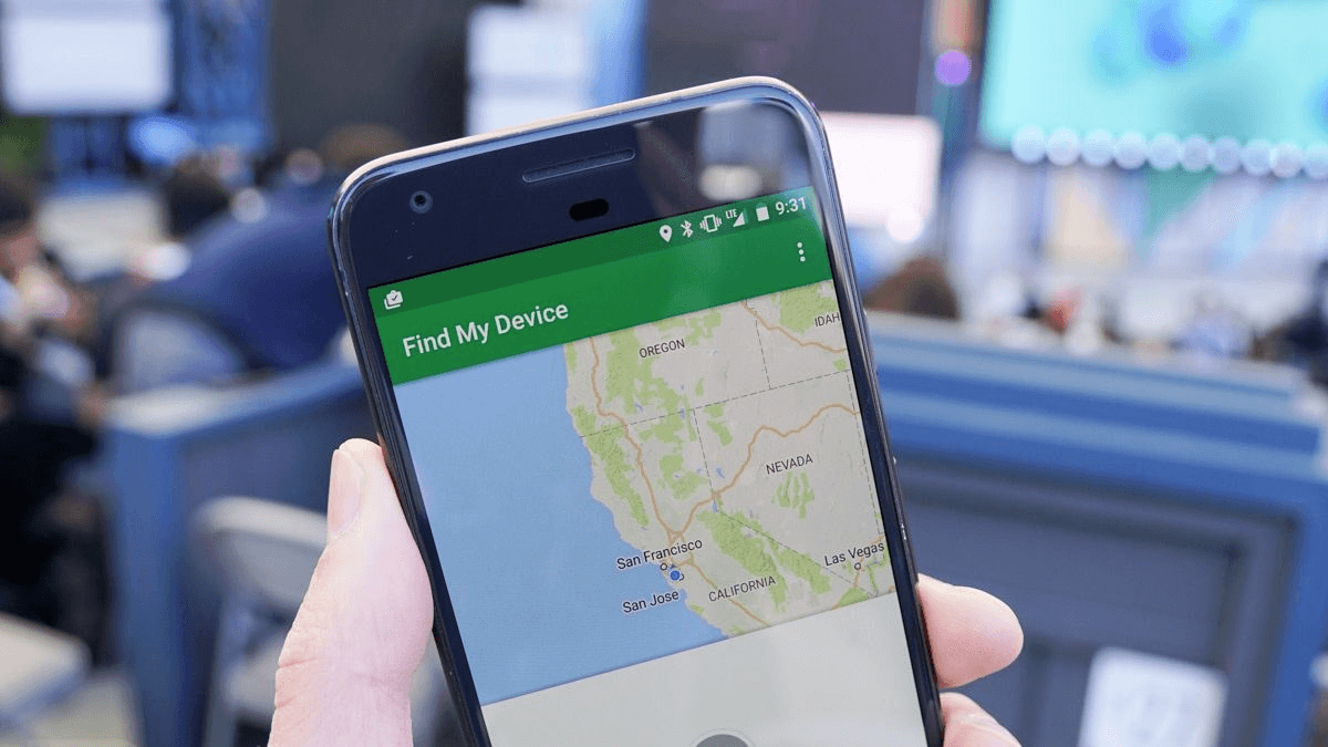 Truy cập vào trang web Find My Device của Android hoặc iCloud của iPhone